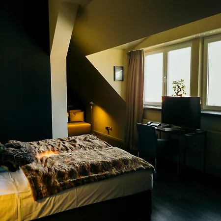 Otel Chrome